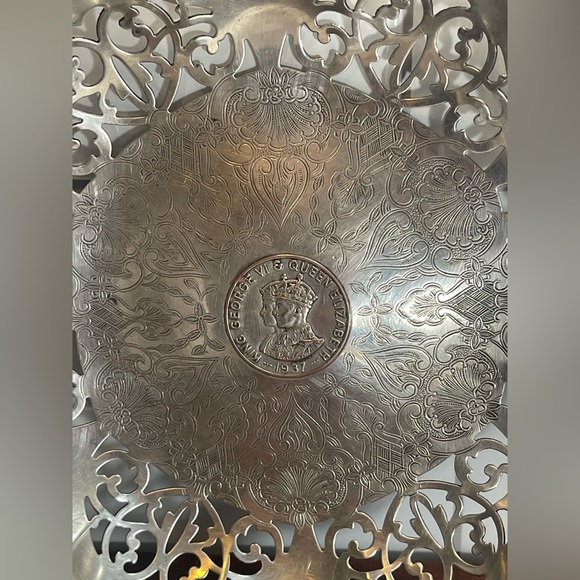 EP Copper Silver Plate Dish 1937 Coronation of King George VI & Queen Elizabeth - Picture 3 of 9